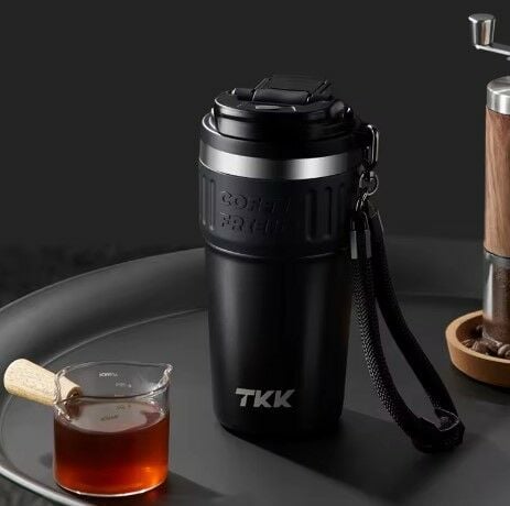 TKK 630ml Pipetli/Pipetsiz Kullanım Askılı Paslanmaz Çelik Mug (Black)