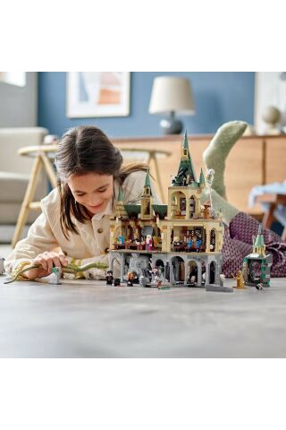 ® Harry Potter™ Hogwarts™ Sırlar Odası 76389 - Koleksiyonluk Oyuncak Yapım Seti (1176 Parça)