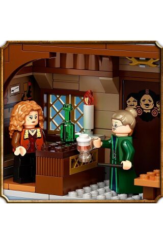 ® Harry Potter™ Hogsmeade™ Köyü Ziyareti 76388 - Koleksiyonluk Oyuncak Yapım Seti (851 Parça)