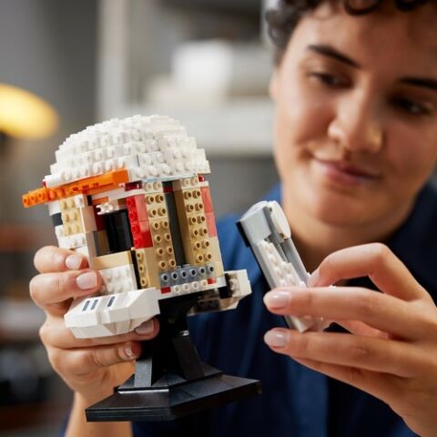 LEGO® Star Wars™ Helmet Klon Komutanı Cody™ Kaskı 75350 - Yetişkinler için Koleksiyonluk Sergileme Modeli Yapım Seti (776 Parça)
