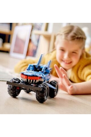 ® Technic Monster Jam™ Megalodon™ 42134 - Koleksiyonluk Model Yapım Seti (260 Parça)