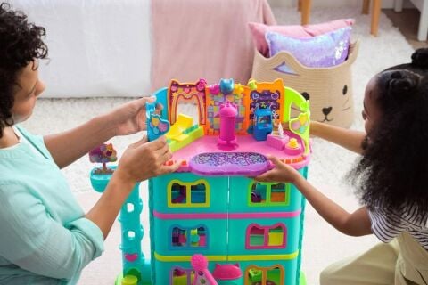 Gabby Dollhouse Parti Salonu Oyun Seti 6069755