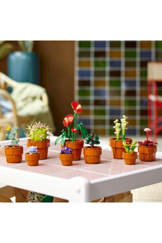 ® Icons Minik Bitkiler 10329 - Yetişkinler için Model Yapım Seti (758 Parça)
