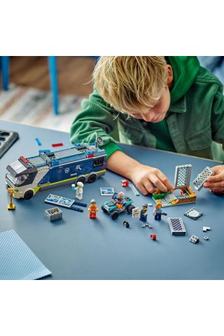 ® City Polis Mobil Suç Laboratuvarı Kamyonu Oyuncağı 60418 (674 Parça)