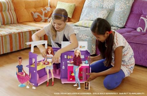 Barbie Yemek Arabası ve 30 figür GMW07 126716