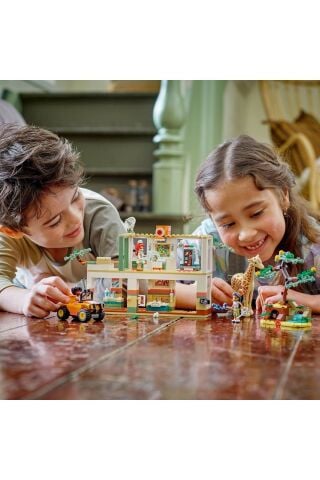 Friends Mia’nın Vahşi Hayvan Kurtarma Merkezi 41717 Yapım Seti (430 Parça) 5702017154923