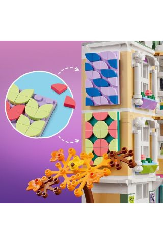 Friends Emma’nın Sanat Okulu 41711 - Mini Sanat Stüdyosu İçeren Okul Yapım Seti (844 Parça)