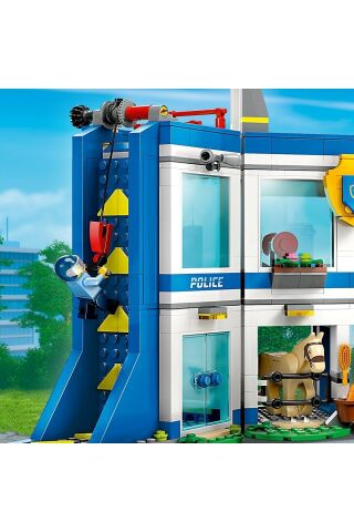 ® City Polis Eğitim Akademisi 60372 (823 Parça)