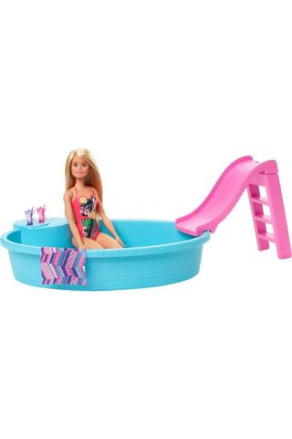 Barbie Ve Eğlenceli Havuzu Ghl91