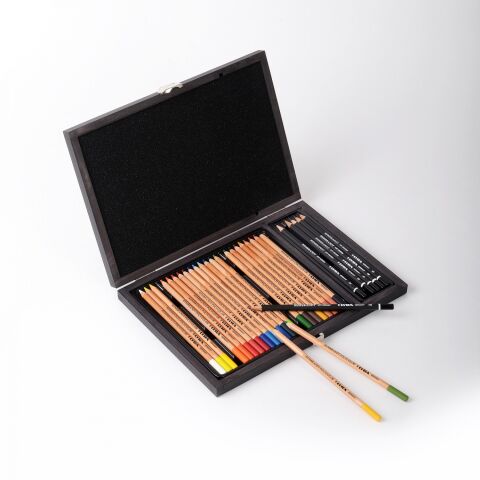 Lyra Rembrandt 30 Parça Polycolor & Art Design Ahşap Kutu (YENİ)
