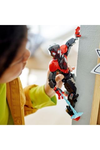 Marvel Miles Morales Figürü 76225 Yapım Seti (238 Parça)