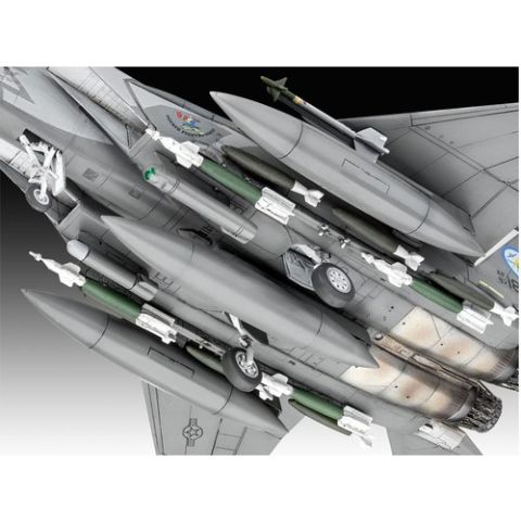 Model Set Uçak F-15e 63841