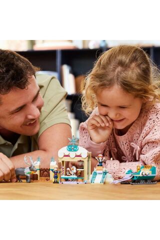 ® ? Disney Frozen Anna’nın Kızak Macerası 43256 - 4 Yaş ve Üzeri Yapım Seti (192 Parça)