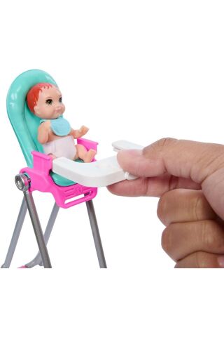 ® Skipper® Bebek Bakıcısı™ Sarı Saçlı Bebek ve Oyun Seti | HTK35
