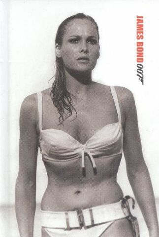 Floria James Bond (Ursula Andress)  A6 Sert Kapak Ciltli Defter