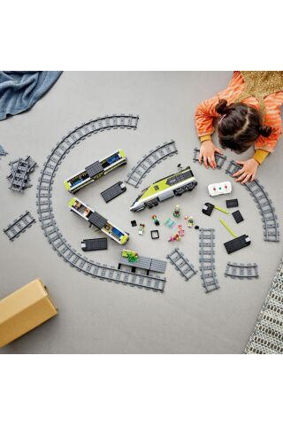 ® City Ekspres Yolcu Treni 60337 - 7+ Yaratıcı Oyuncak Yapım Seti (764 Parça)