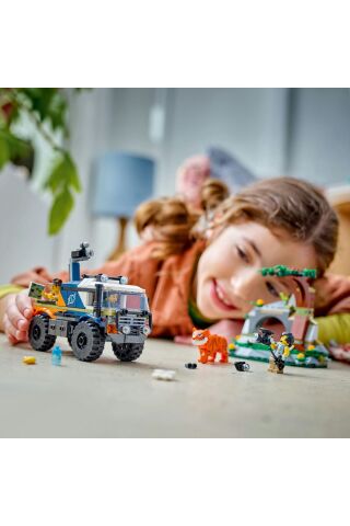® City Orman Kaşifinin Arazi Kamyonu 60426 - 6+ Yaratıcı Oyuncak Yapım Seti (314 Parça)