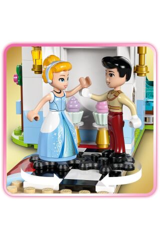 ® │ Disney Princess Sindirella’nın Şatosu ve At Arabası 43275 - 6+ Oyuncak Yapım Seti (596 Pr)